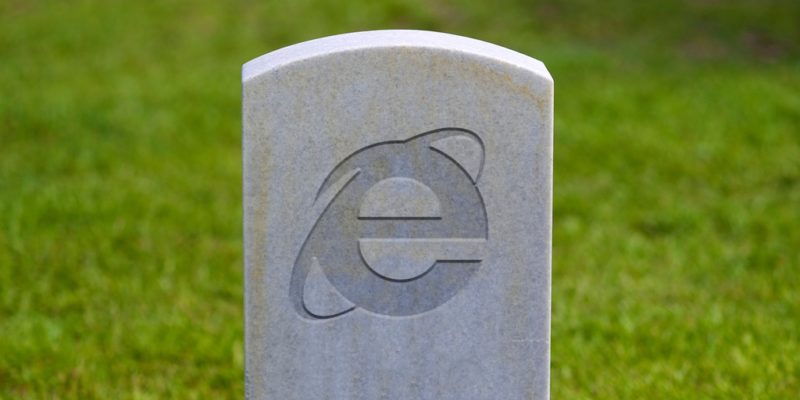 internet-explorer-officially-dies-badfive-news